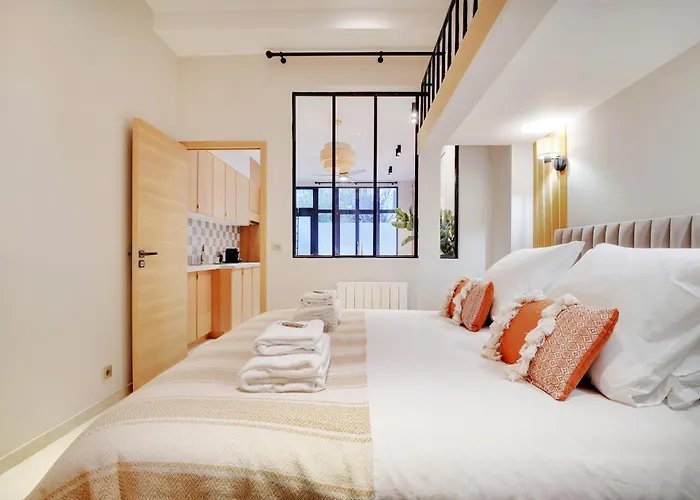 Superbe Appartement- 7P- Sacre Coeur Ramey I